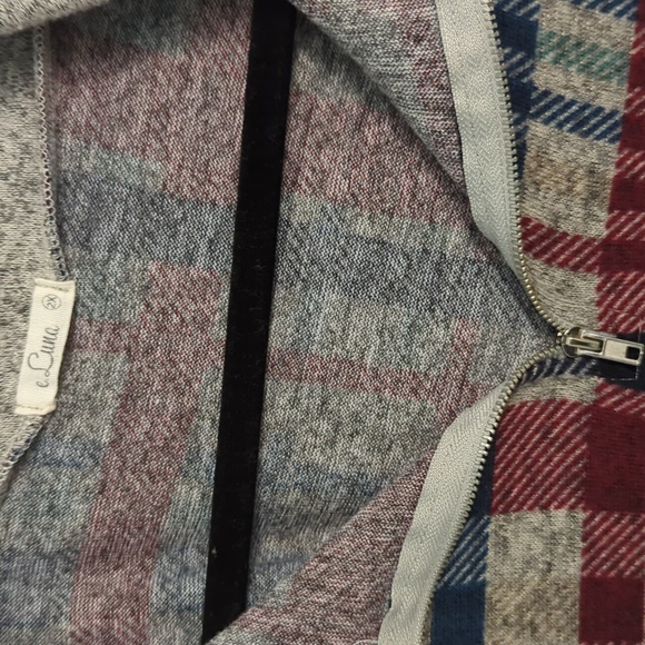 Luna Sz 2X Soft Plaid Long Sleeve Top with Quarter Zip Neckline - Picture 2 of 6